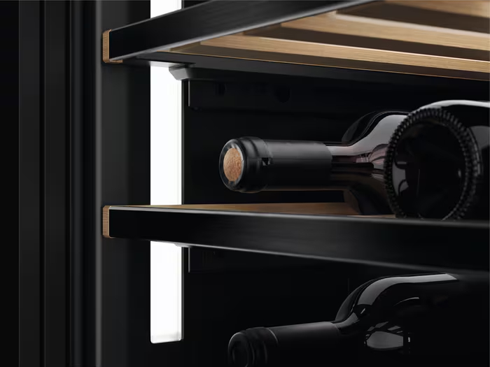 AEG 8000 cave à vin sous-encastrable - NSW8S826GT